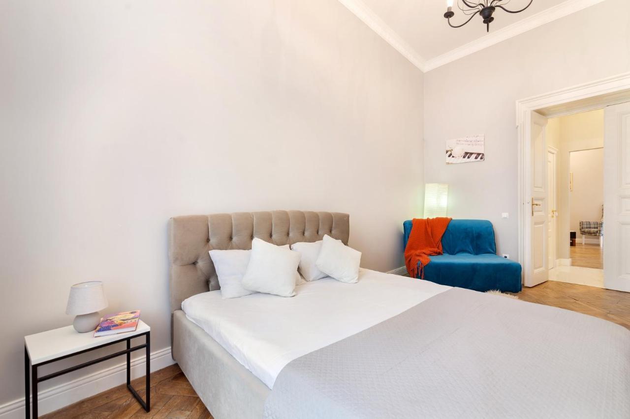 Chopin Apartment In The Center Of Liov Exterior foto